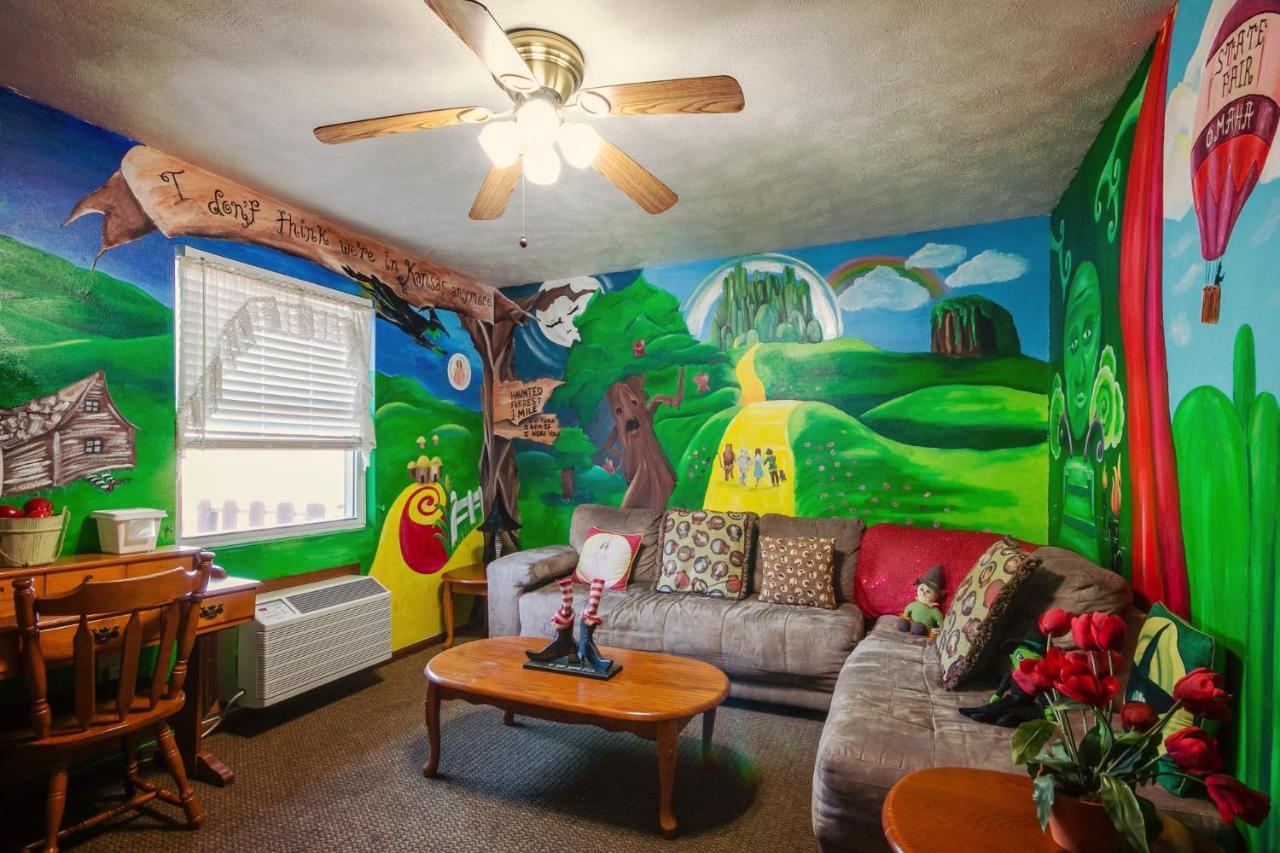 Simmer Motel Wamego Extérieur photo